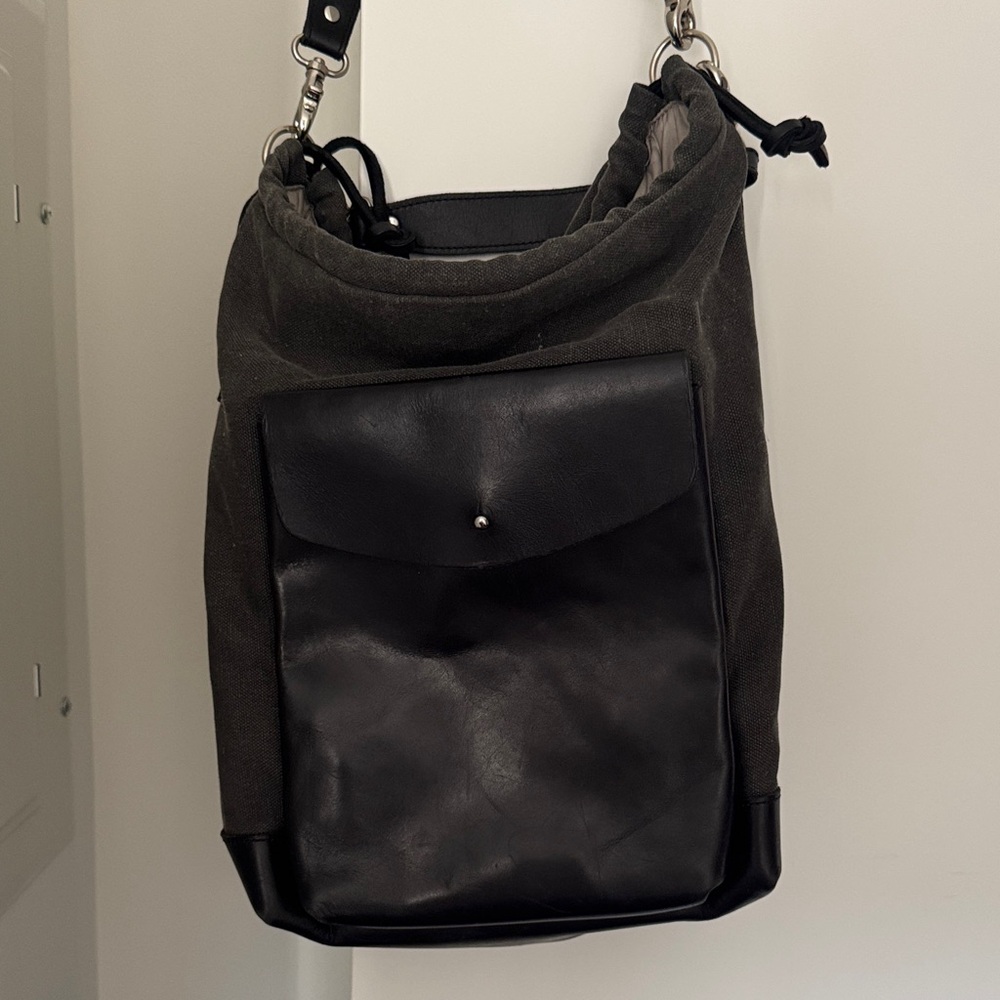 One strap shoulder purse, canvas and leather from M0851